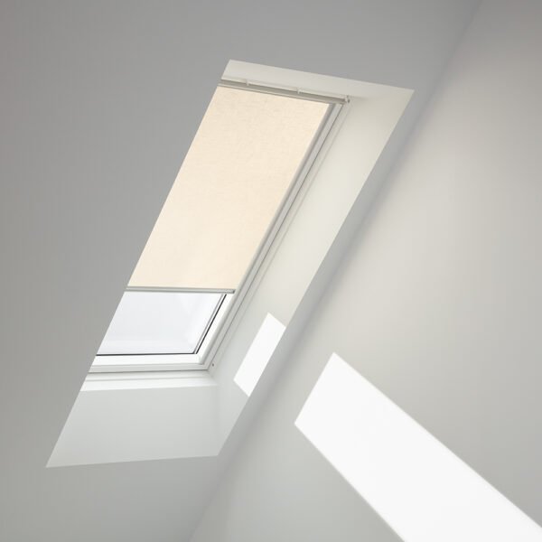 roleta przyciemniająca do okien dachowych RFY Velux nature collection wydmy